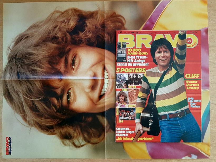 Bravo 35 1980  Superposter b